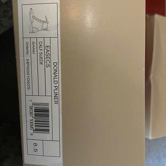 DONALD J PLINER sand Suede & Leather Ankle Boots size 8.5 - Picture 5 of 5